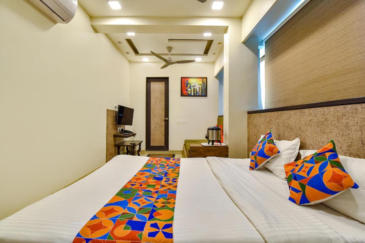 Hotel Fabexpress Anmol Palace 3*