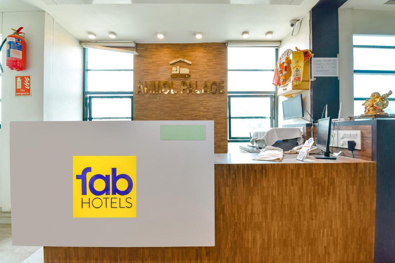 Fabexpress Anmol Palace Hotel