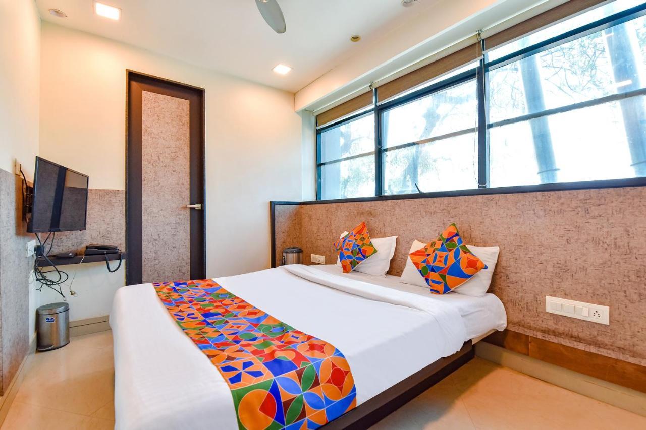Hotel Fabexpress Anmol Palace 3*