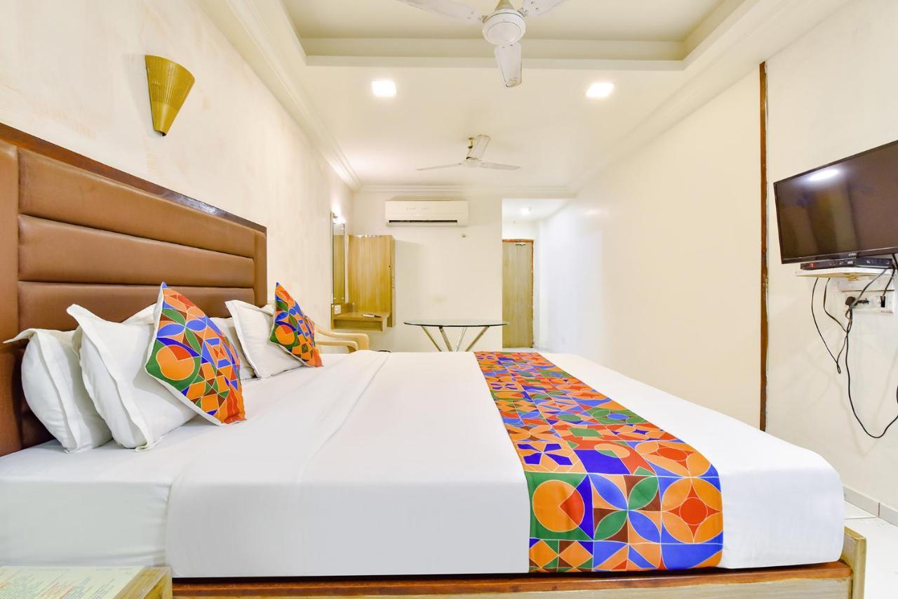Fabhotel Kadamb