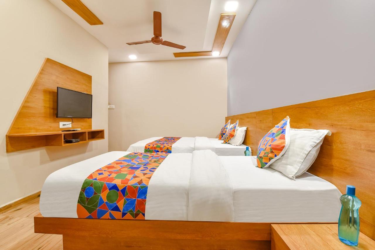 Hotel Fabexpress Gokul Ahmedabad