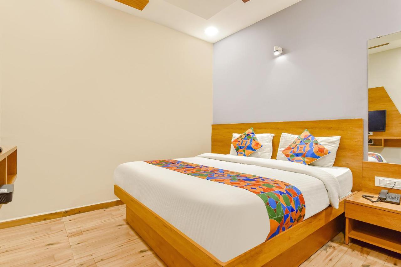 Fabexpress Gokul 3*