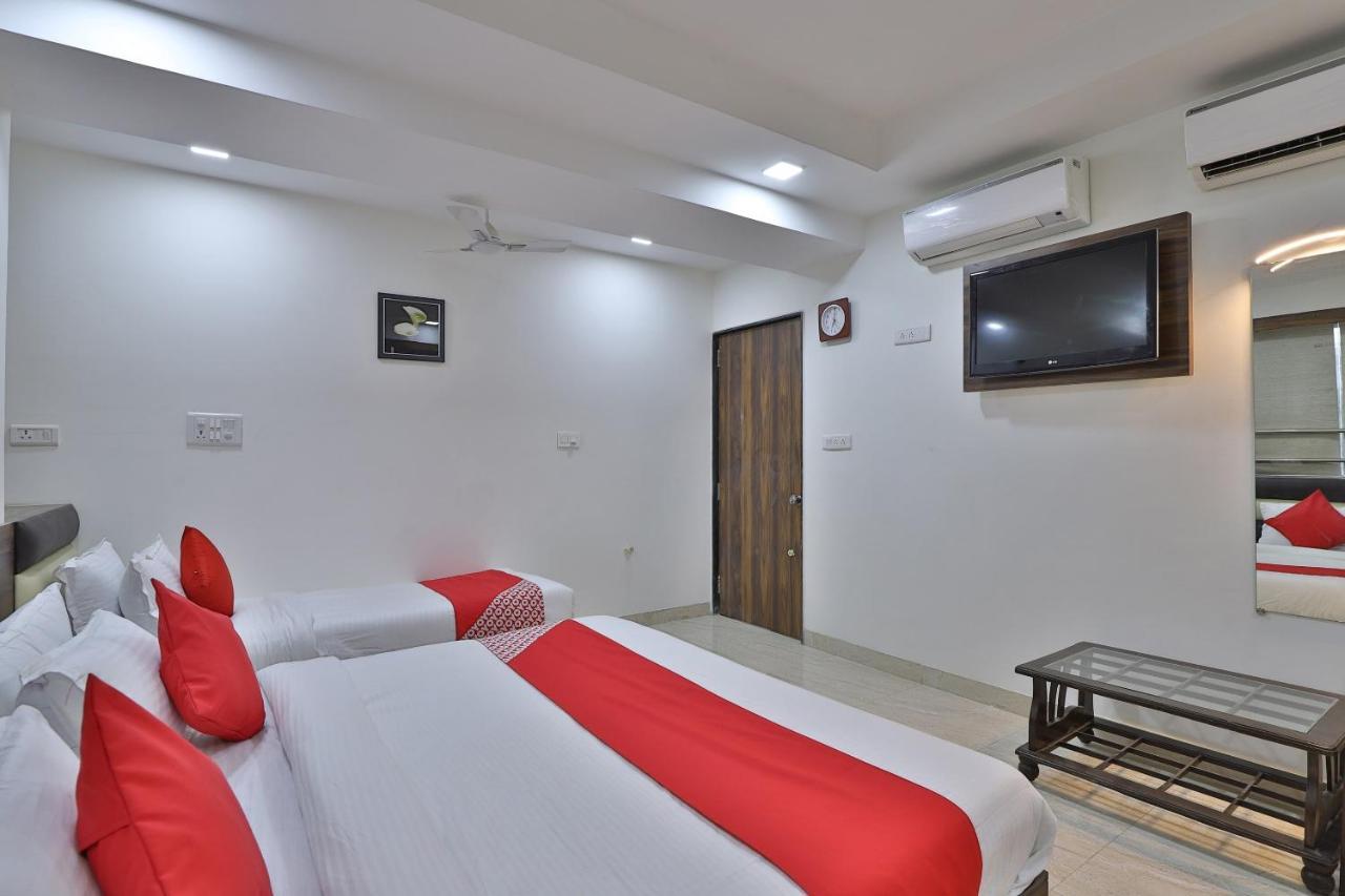 Collection O Acropole Ahmedabad