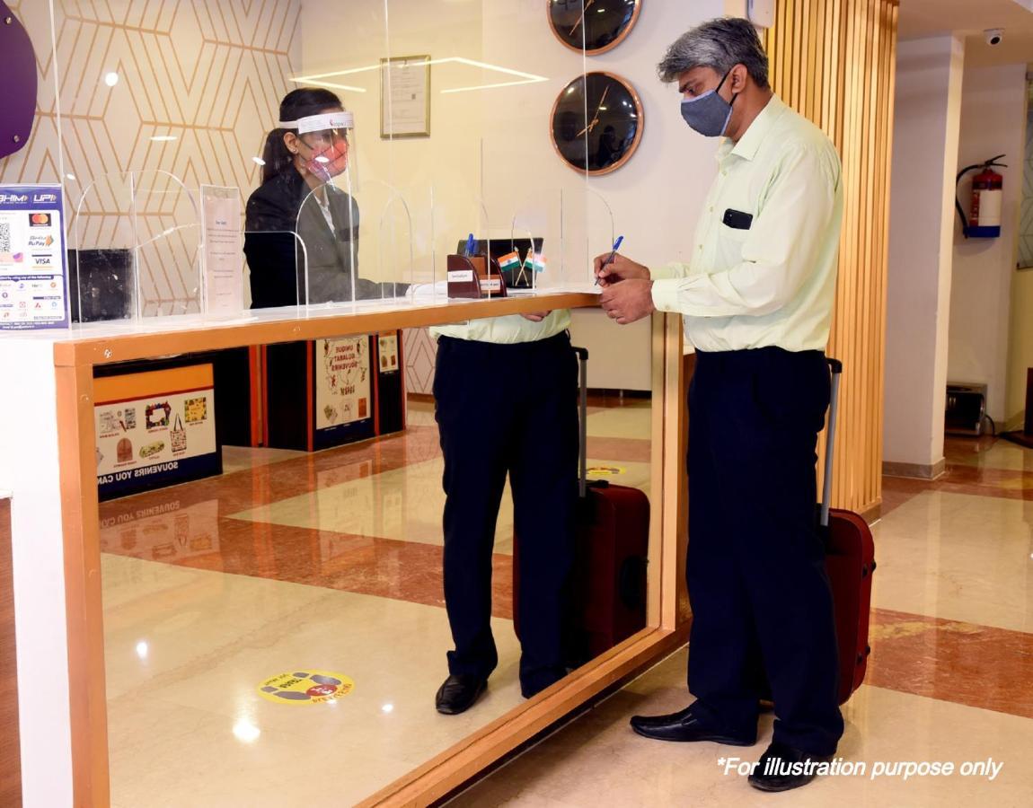 Oyo Raadhe Hotel 3*