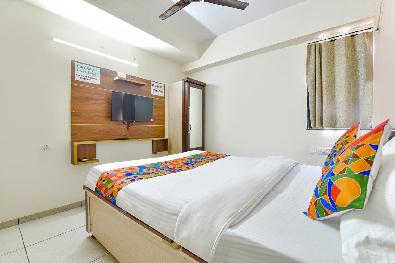 Hotel Fabhotel Vishwa