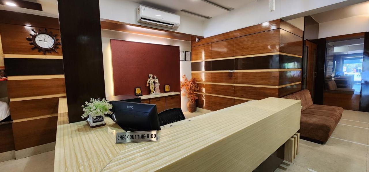 Collection O 17189 Kanak Ashram Road Hotel 3*