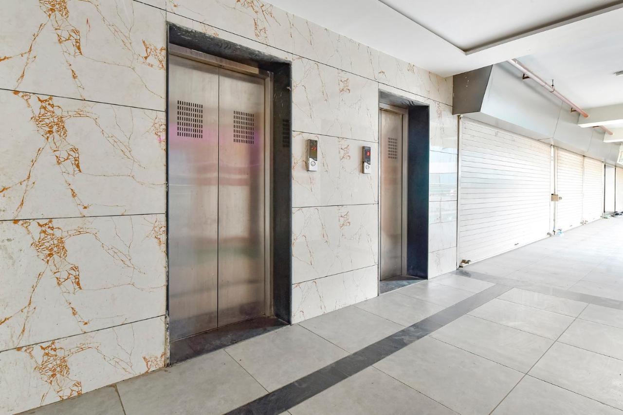 Hotel Fabhotel Vishwa Ahmedabad