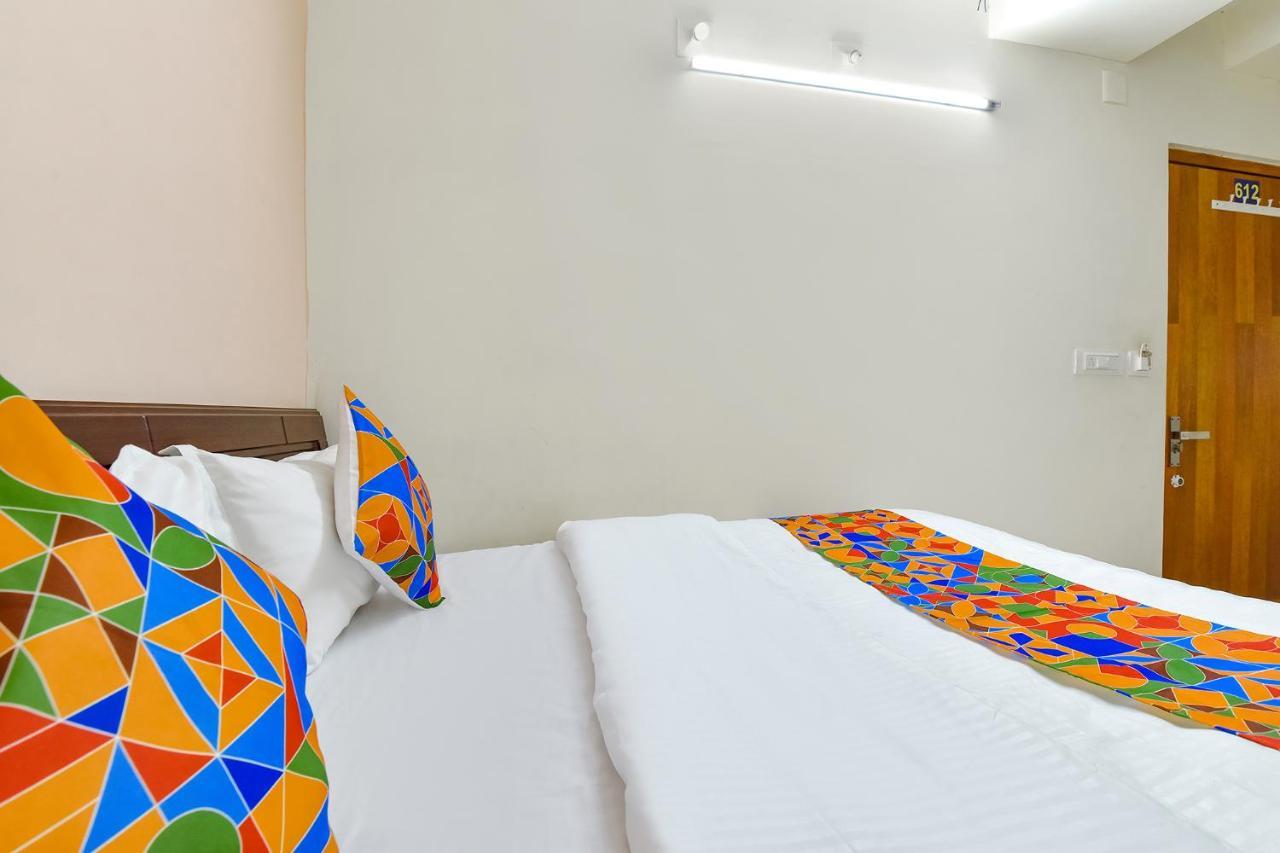 Hotel Fabhotel Vishwa
