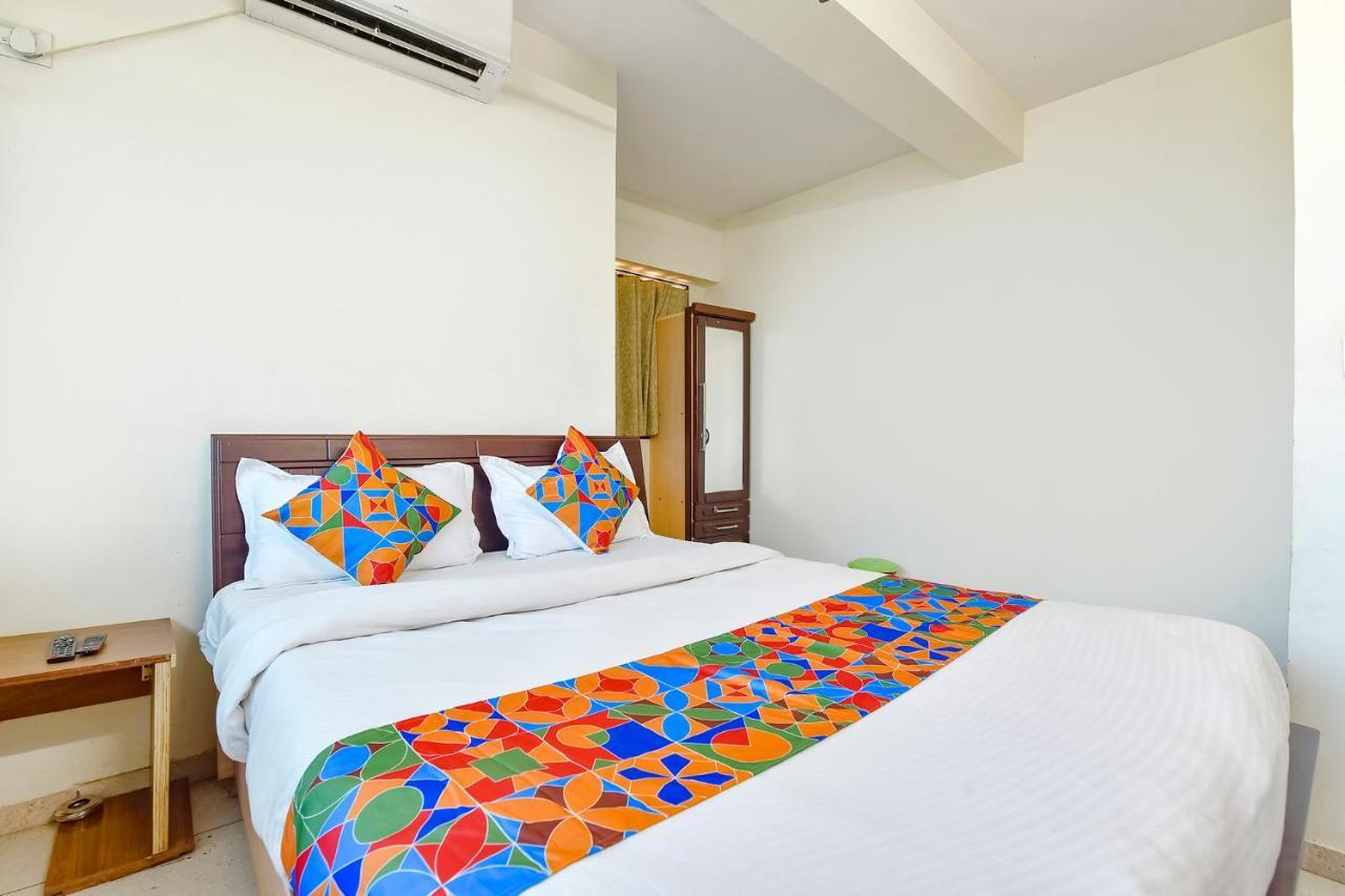 Hotel Fabhotel Vishwa
