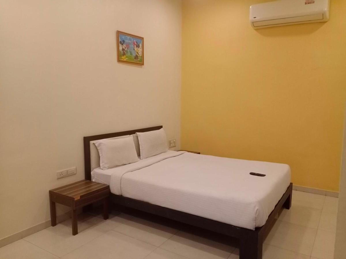 Collection O The Lions Hotel 3*