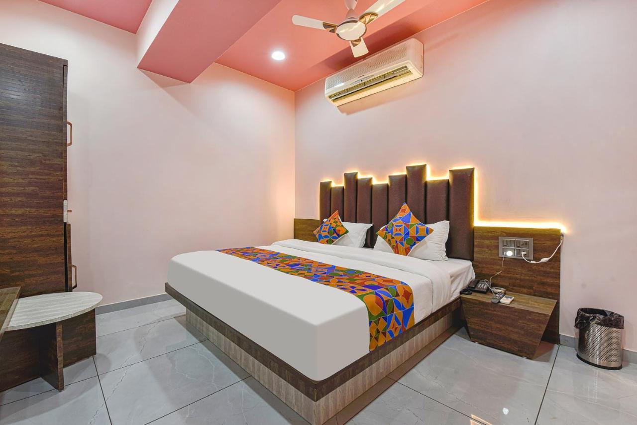 Fabhotel Max 3*