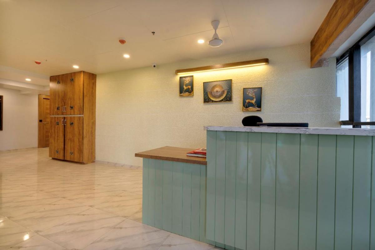 Royal 24 3* Ahmedabad