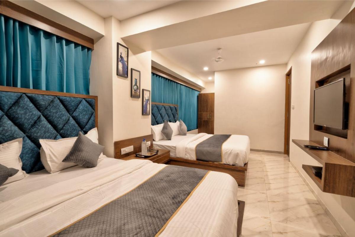 Royal 24 Ahmedabad