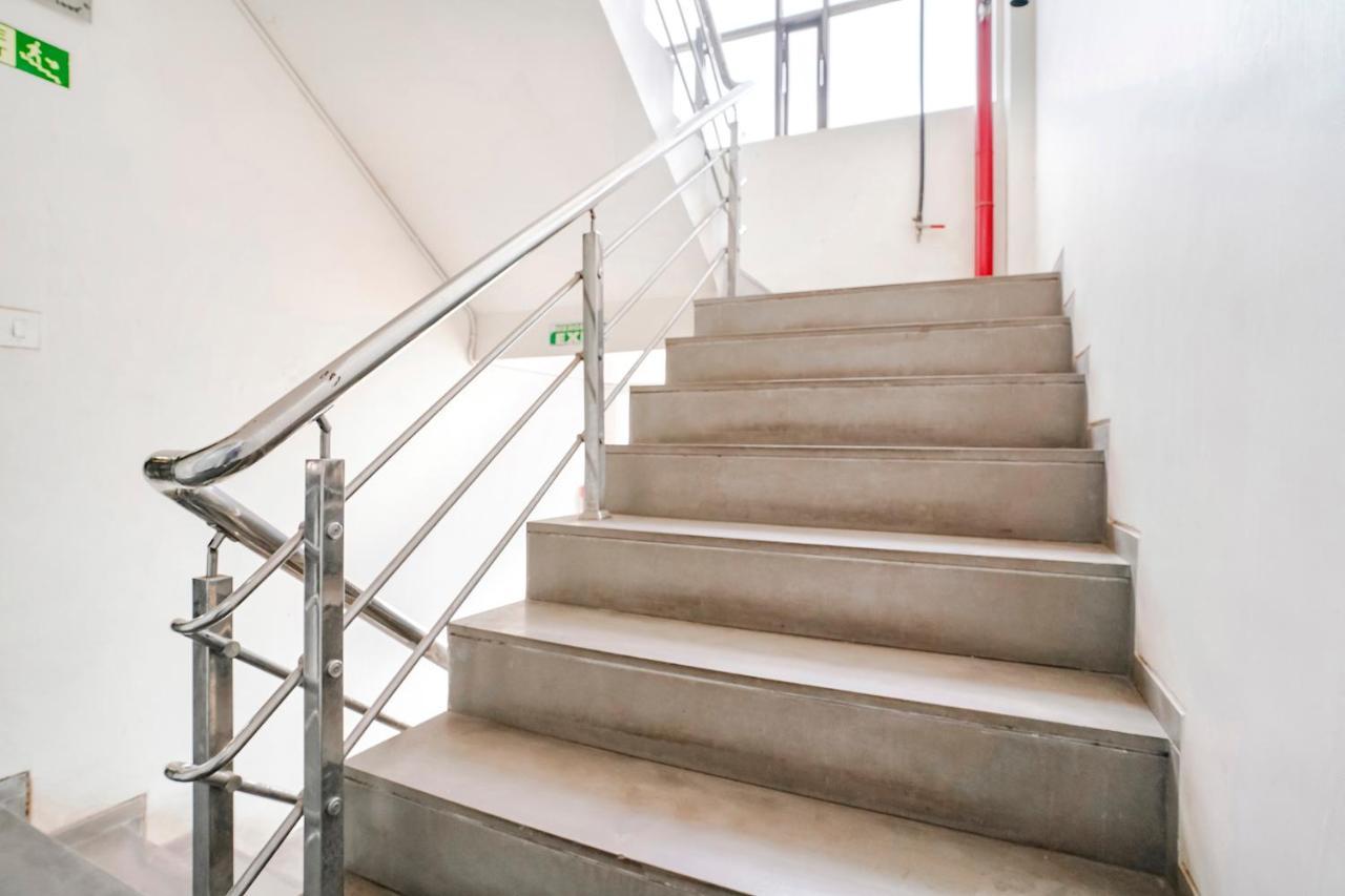 Hotel Fabhotel Kyra - Near Airport Road