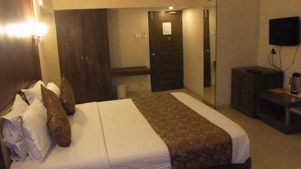 Eden Hotel