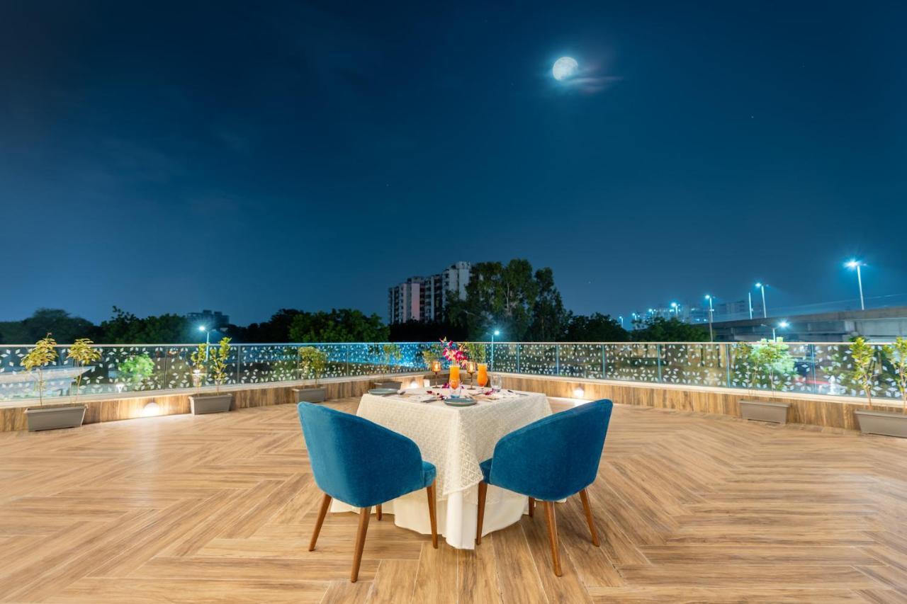Vivanta Sg Highway 5* Ahmedabad