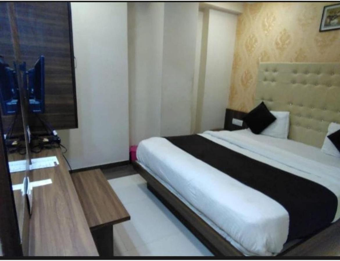 Leisure, Homestay