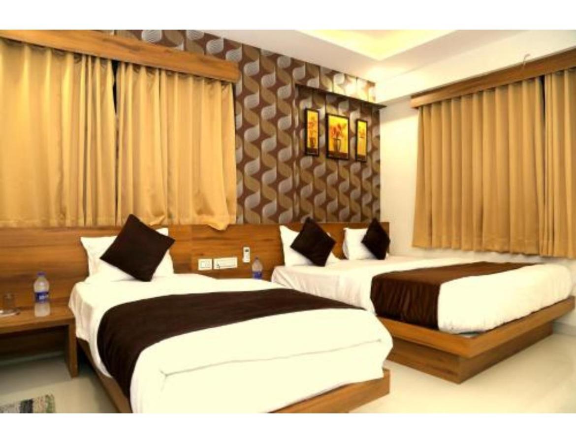 Homestay Leisure, *