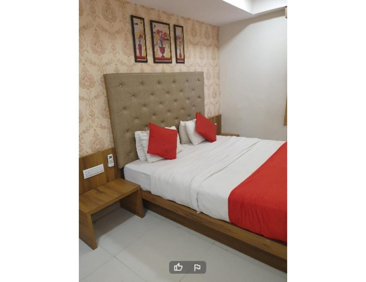 Homestay Leisure, *