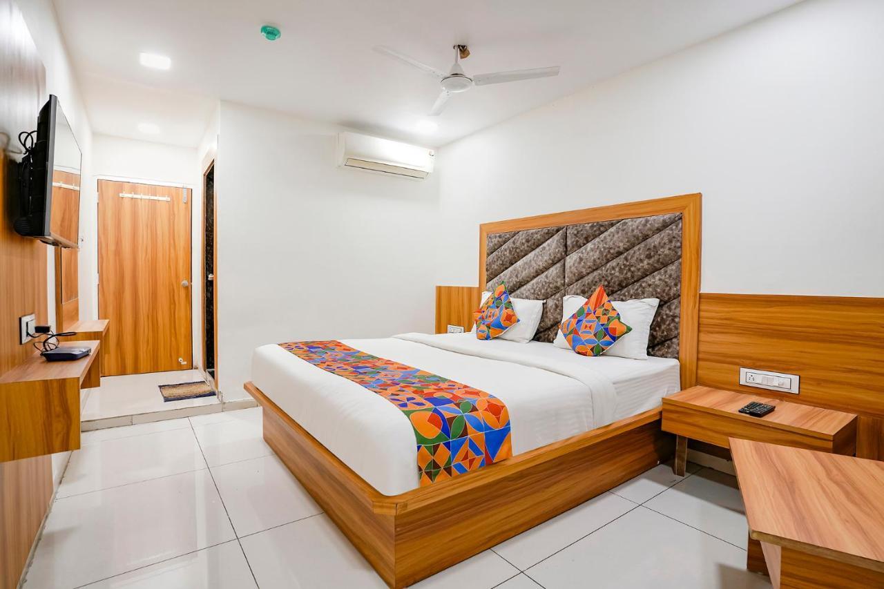 Fabhotel Silver Hotel 3*