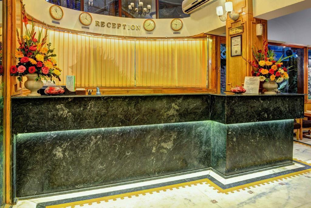 Pinnacle Hotel