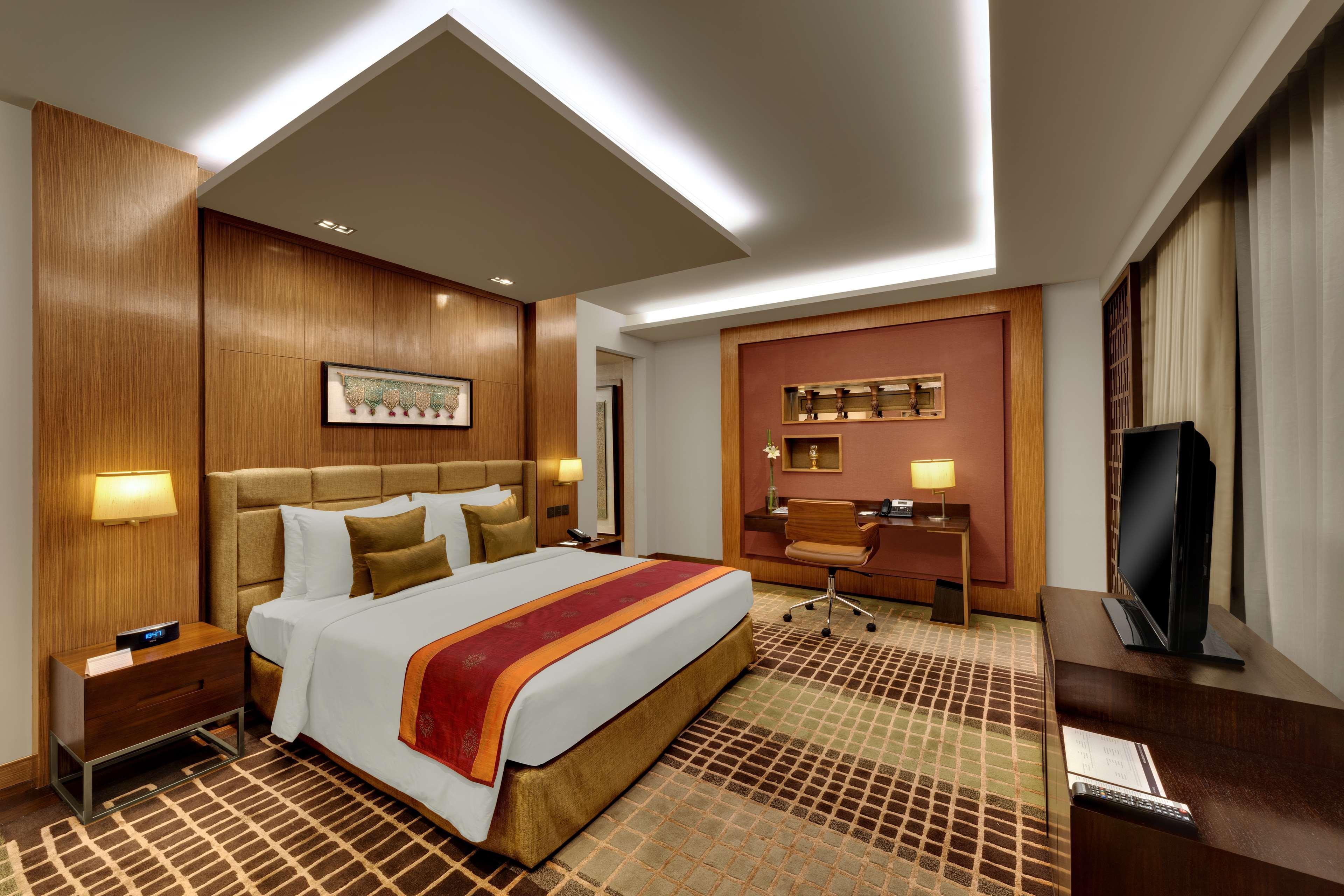 Hyatt Regency Hotel 5*