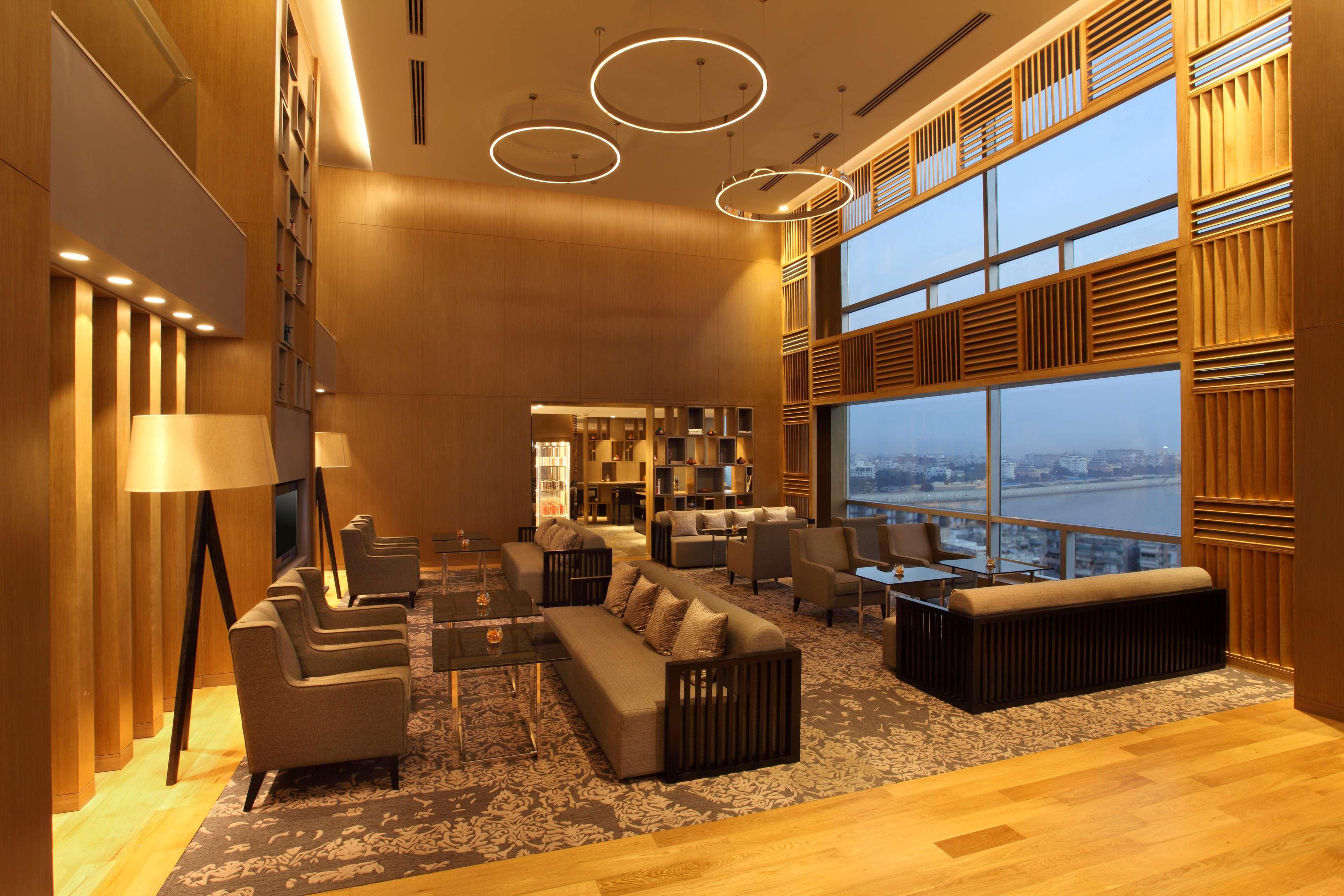 Hyatt Regency 5*