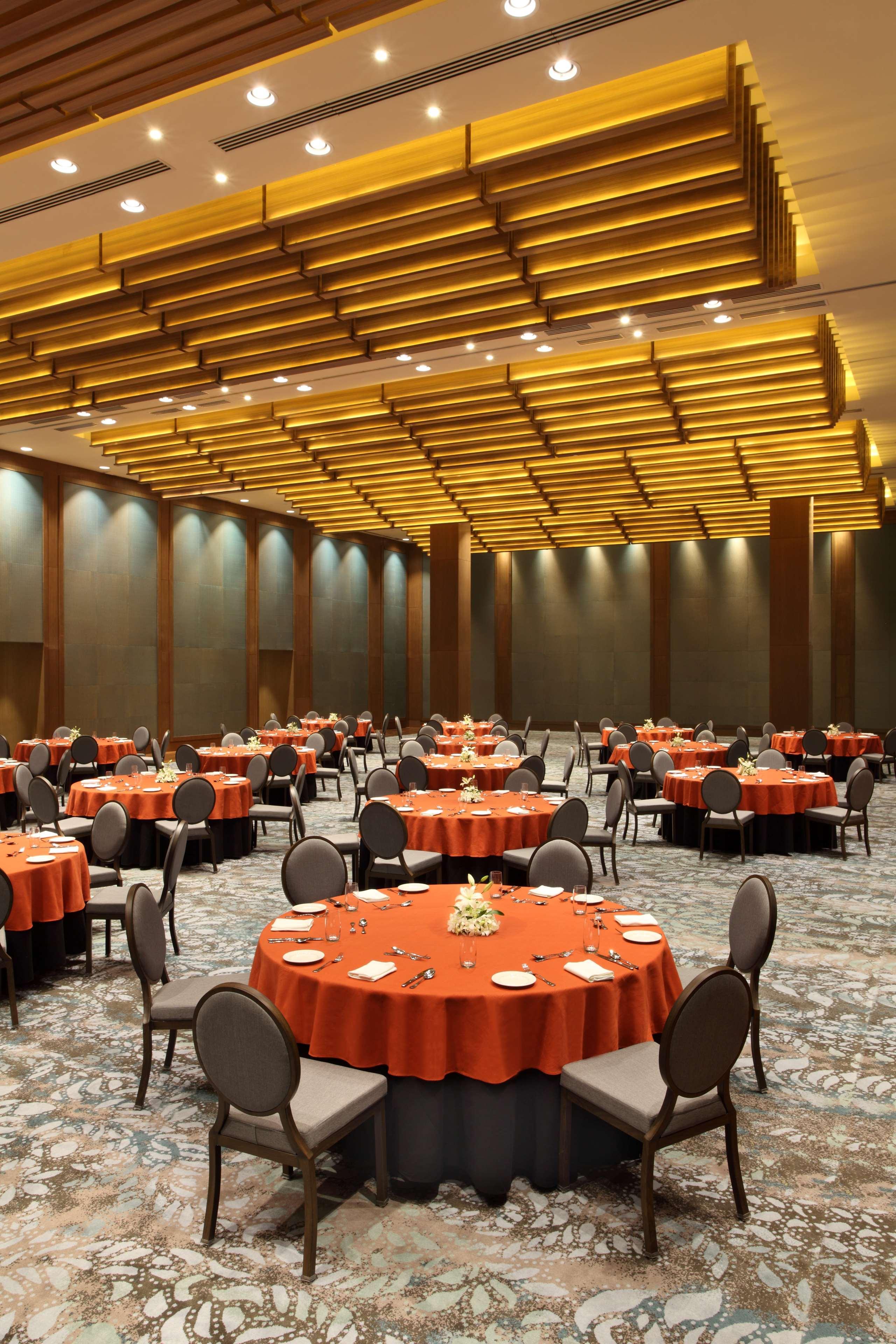 Hyatt Regency 5*