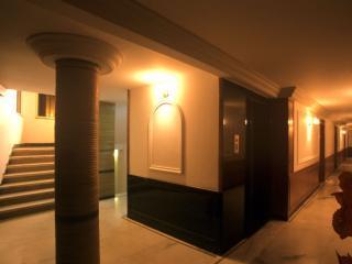 Pinnacle Hotel
