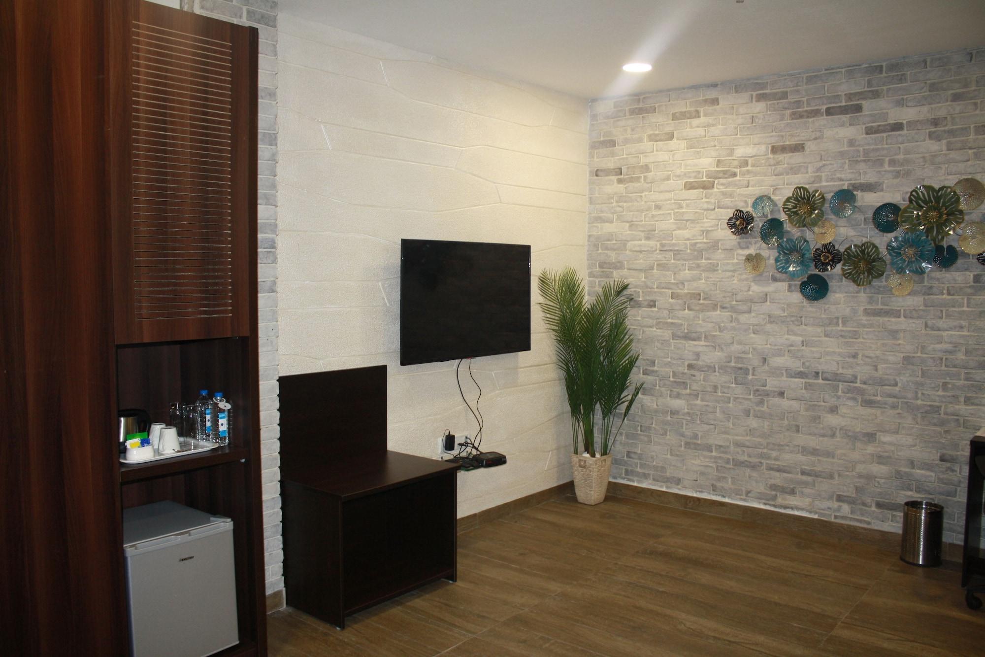 Tribecca Select Hotel 3*
