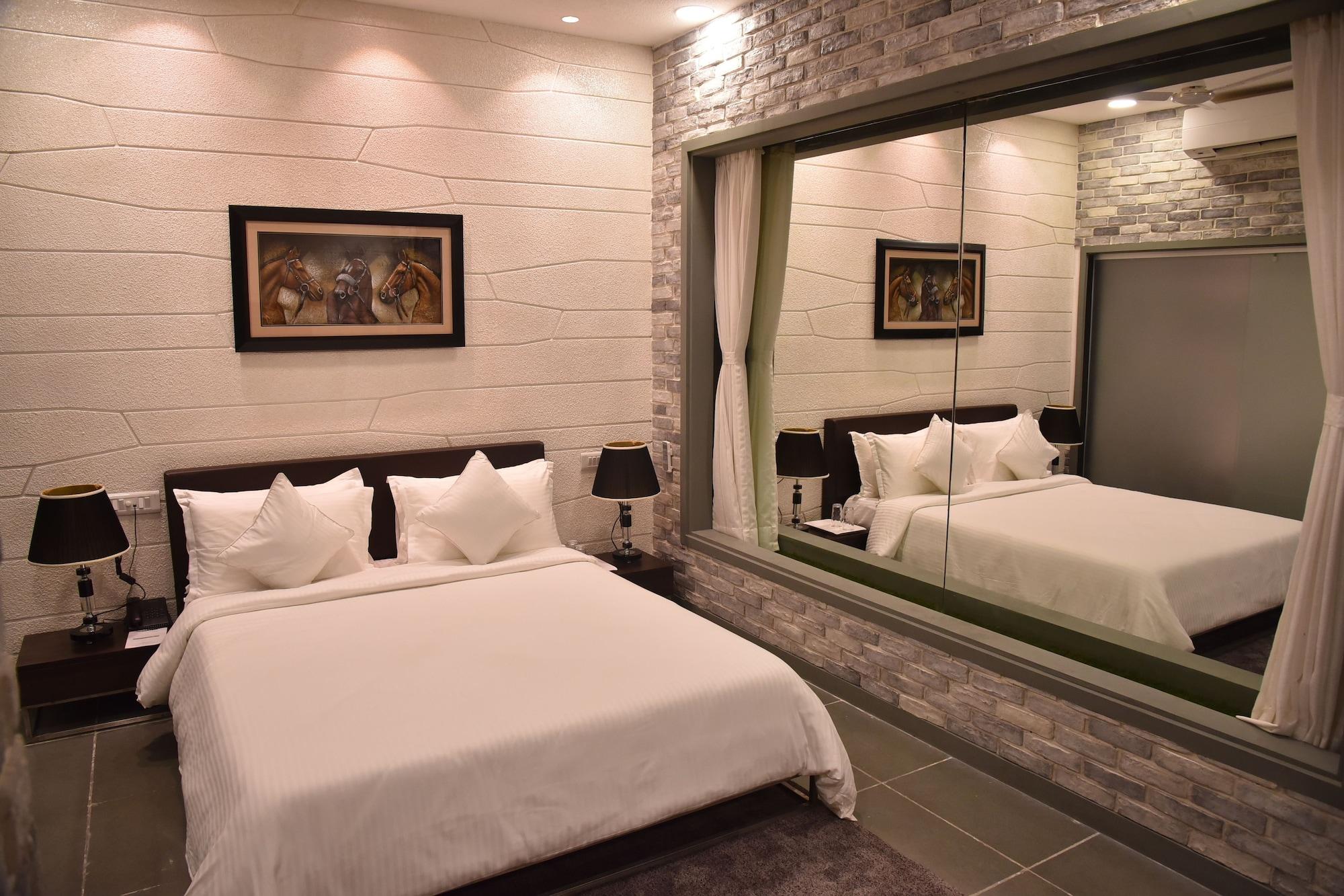 Tribecca Select Hotel