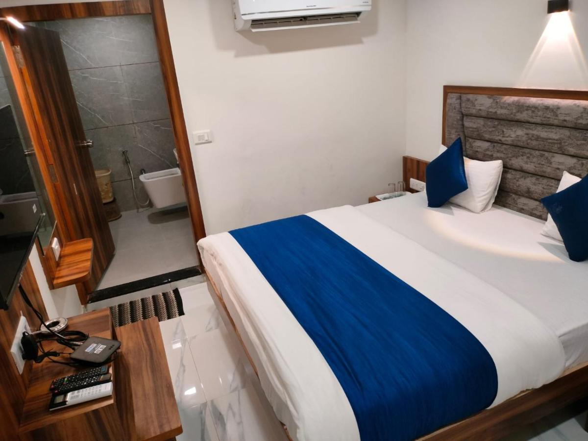 Hotel Ozone,ahmedabad *