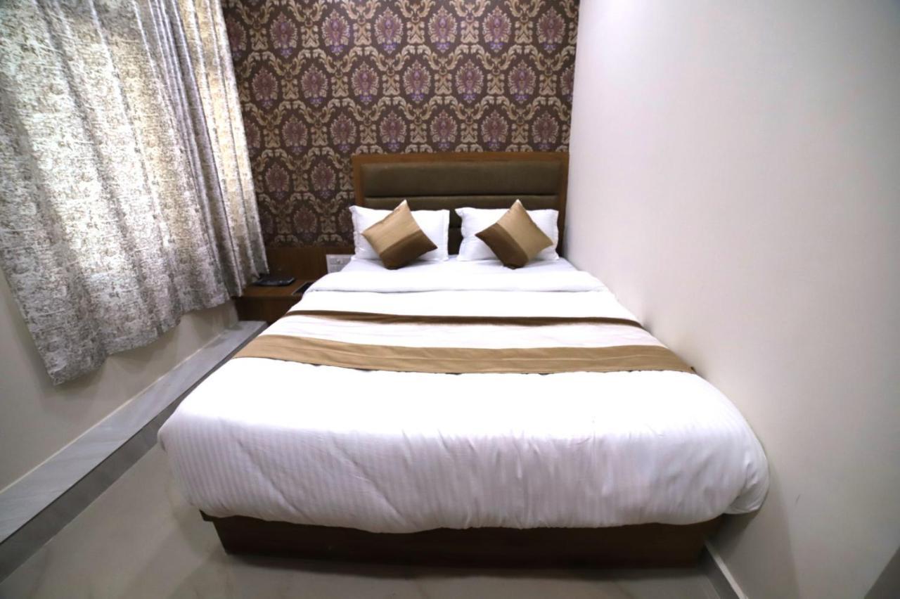 Hotel Surya 2*