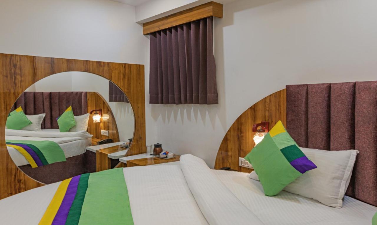 Hotel Treebo Plaza Ahmedabad