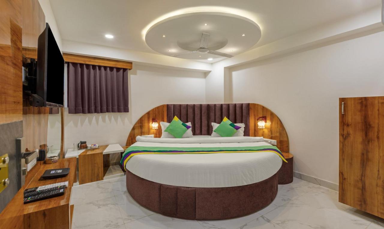 Hotel Treebo Plaza