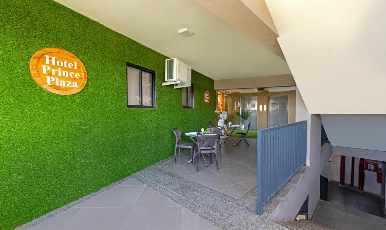 Treebo Plaza Hotel