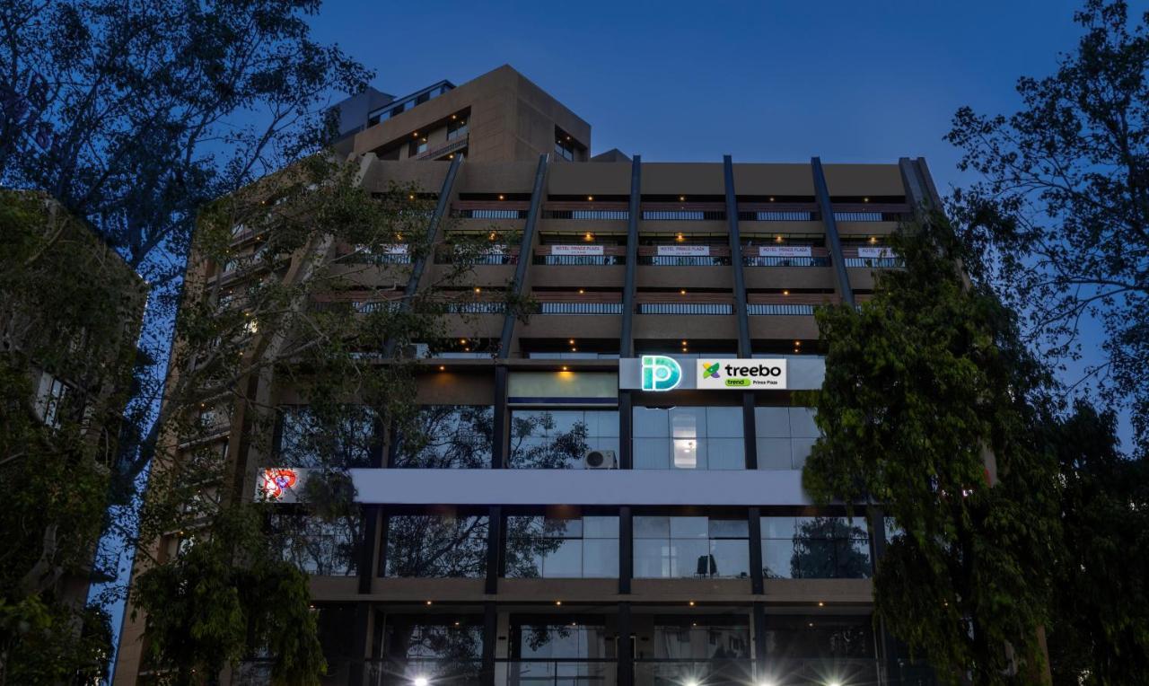 Treebo Plaza Hotel 3*