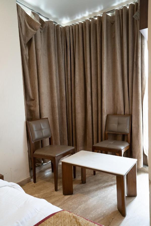 Kyra Manage By Kavya Hotels. 3* Ahmedabad
