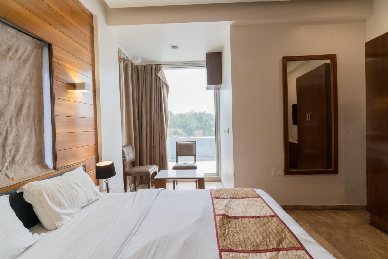Kyra Manage By Kavya Hotels. 3*