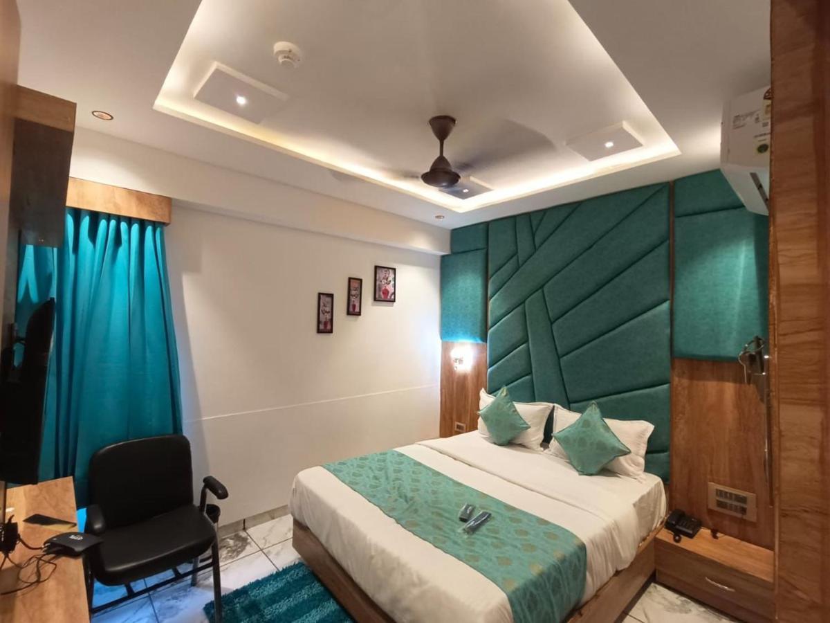 Prime Gurukul Hotel 2*