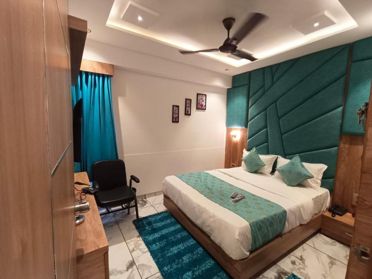 Hotel Prime Gurukul Ahmedabad