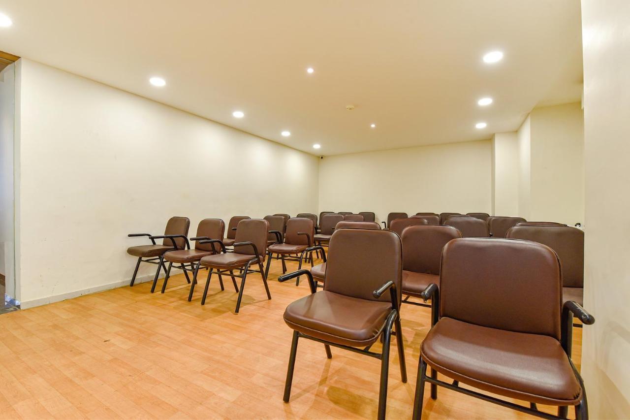 Hotel Fabhotel Prime Grand Unity, Changodar 3*