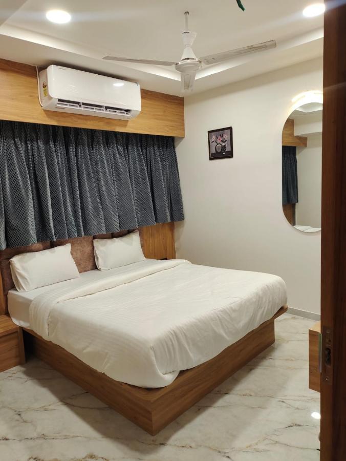 Lavish Hotel Ahmedabad