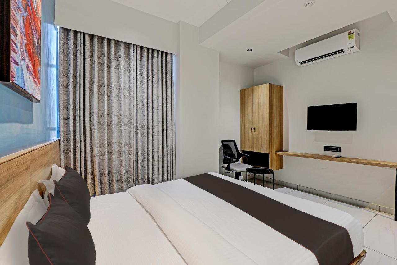 Lee Platinum 3* Ahmedabad