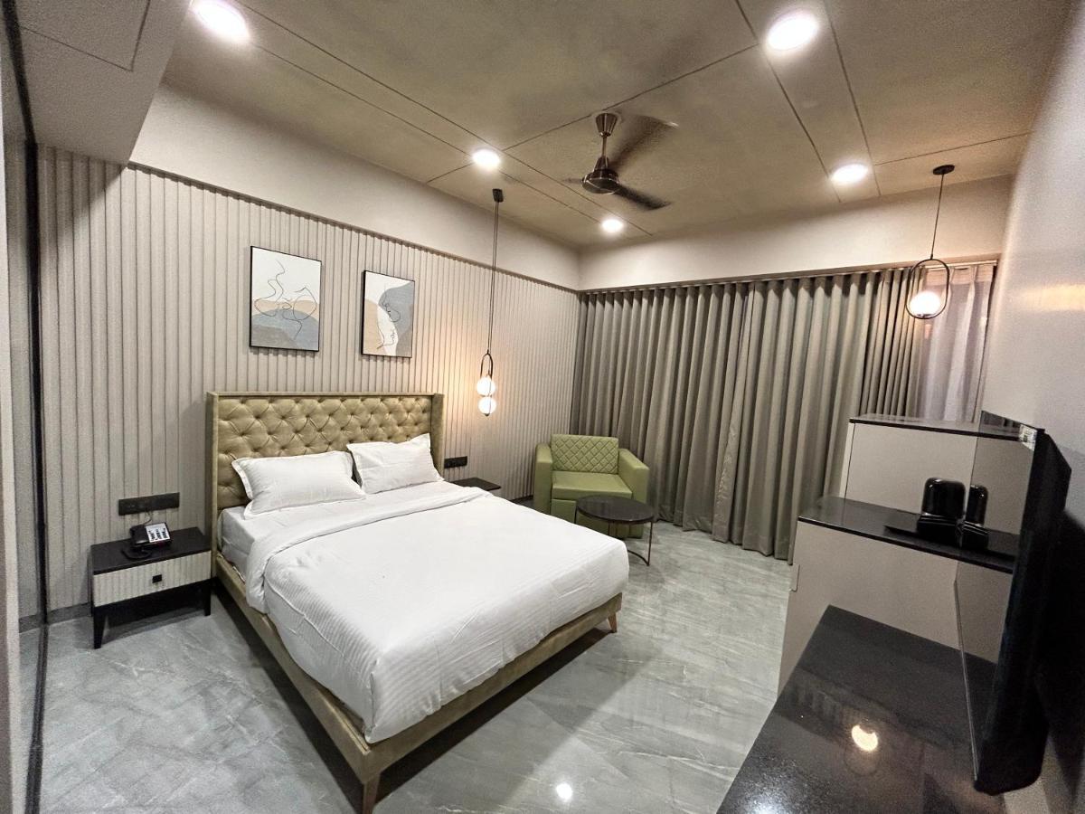 Hotel Apricot Motera Ahmedabad