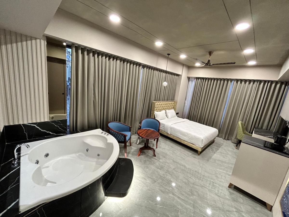 Hotel Apricot Motera