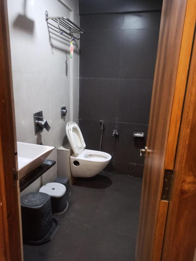 Hotel Madhav Ahmedabad