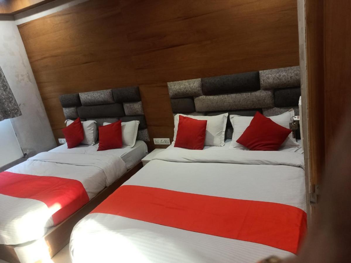 Hotel Madhav Ahmedabad