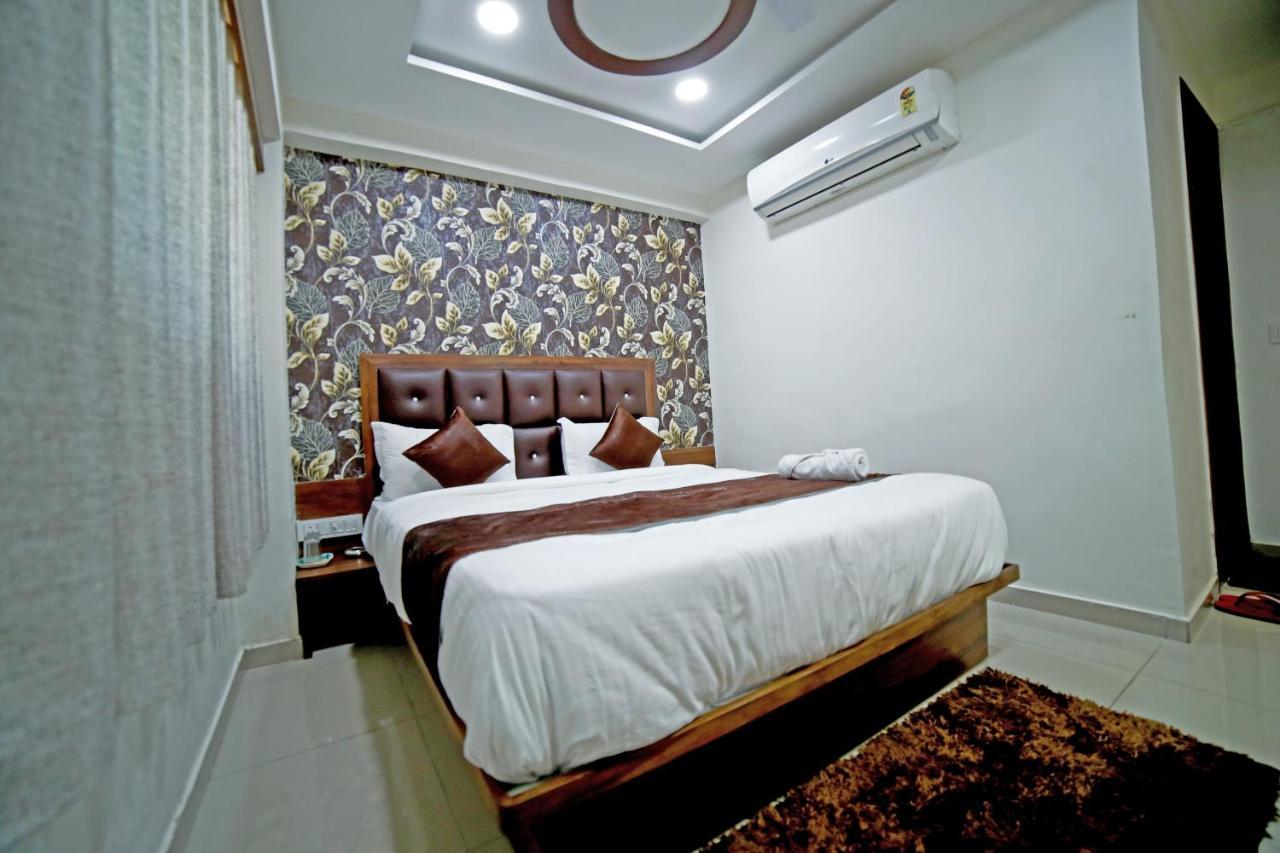 Surya Hotel 3*