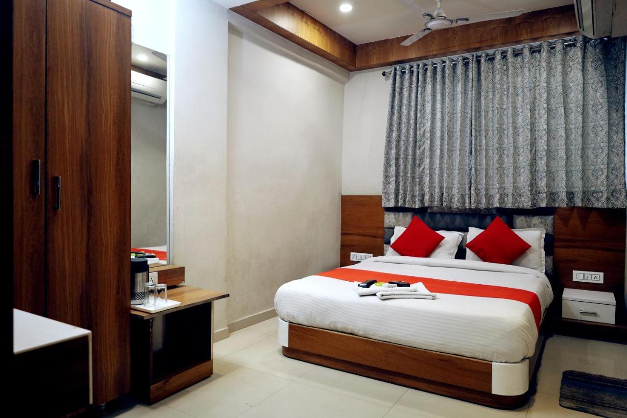 Madhav 2* Ahmedabad